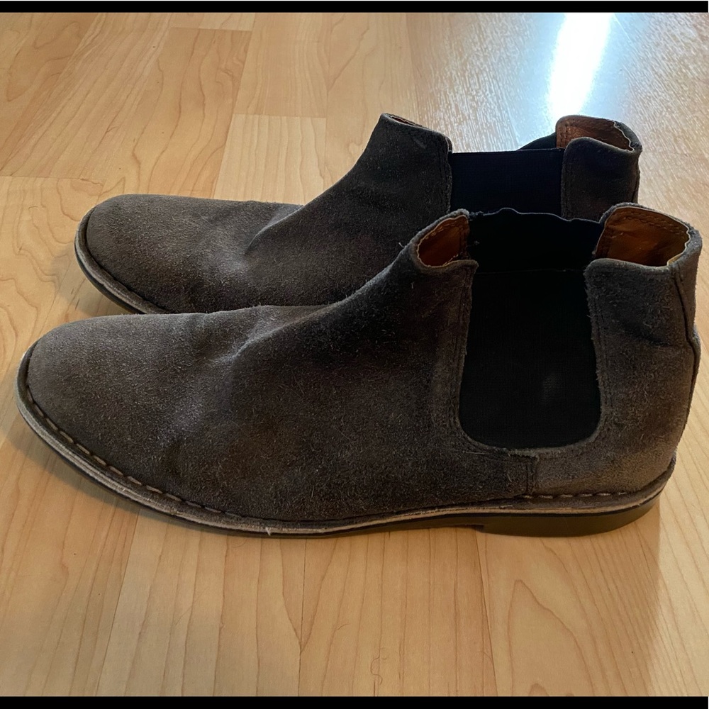 Chelsea boots